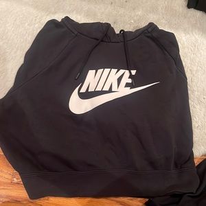 cropped NIKE hoodie